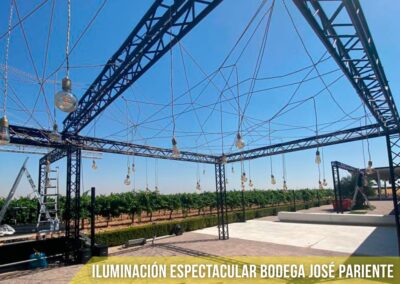 ILUMINACIÓN ESPECTACULAR BODEGA JOSÉ PARIENTE